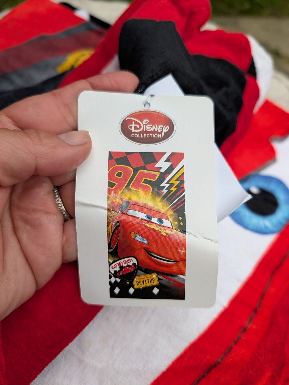 Vintage NWT Disney Radiator Springs Beach Towel Cars